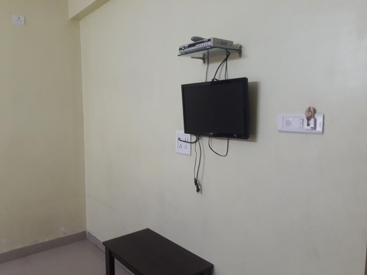 Hotel Gourav Palace Shirdi Buitenkant foto